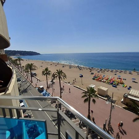 Hostal Lloret Playa Lloret de Mar Esterno foto