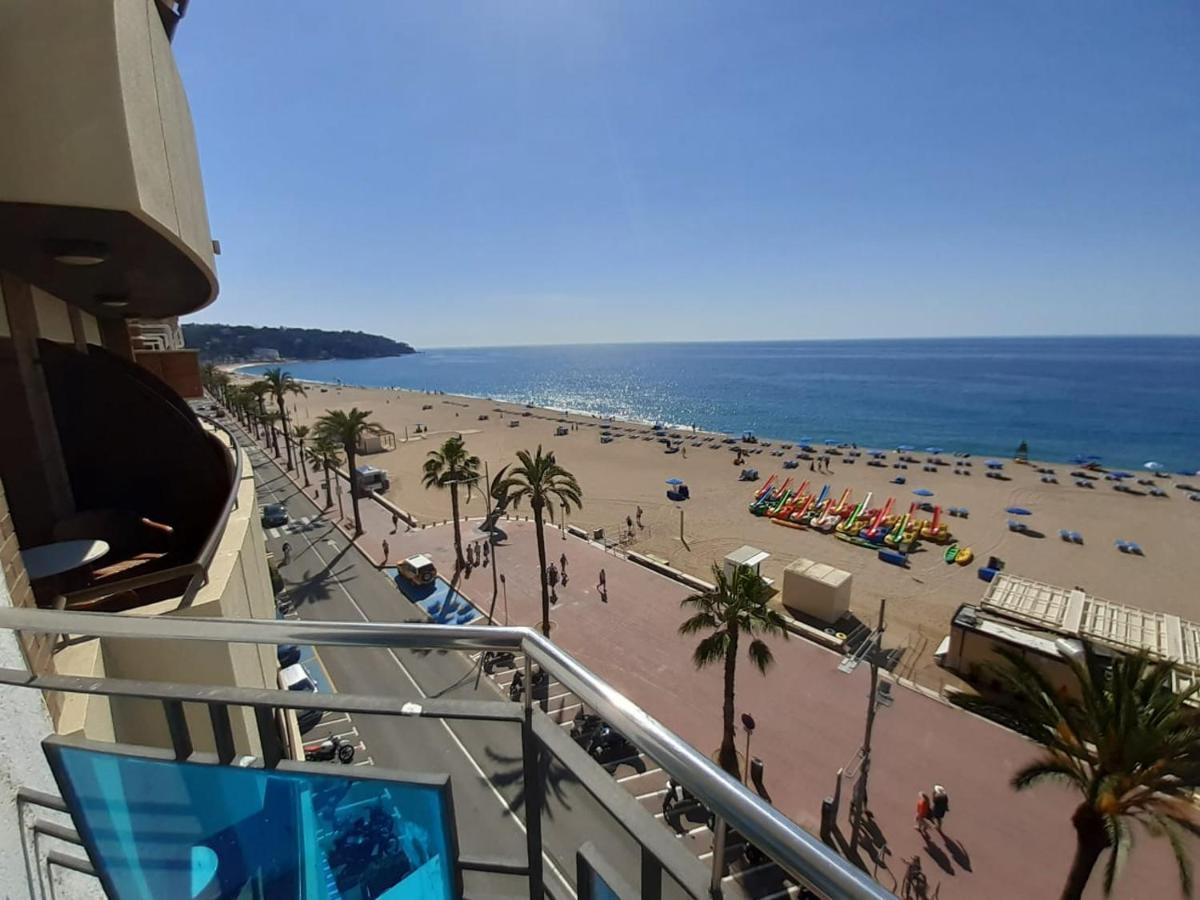 Hostal Lloret Playa Lloret de Mar Esterno foto